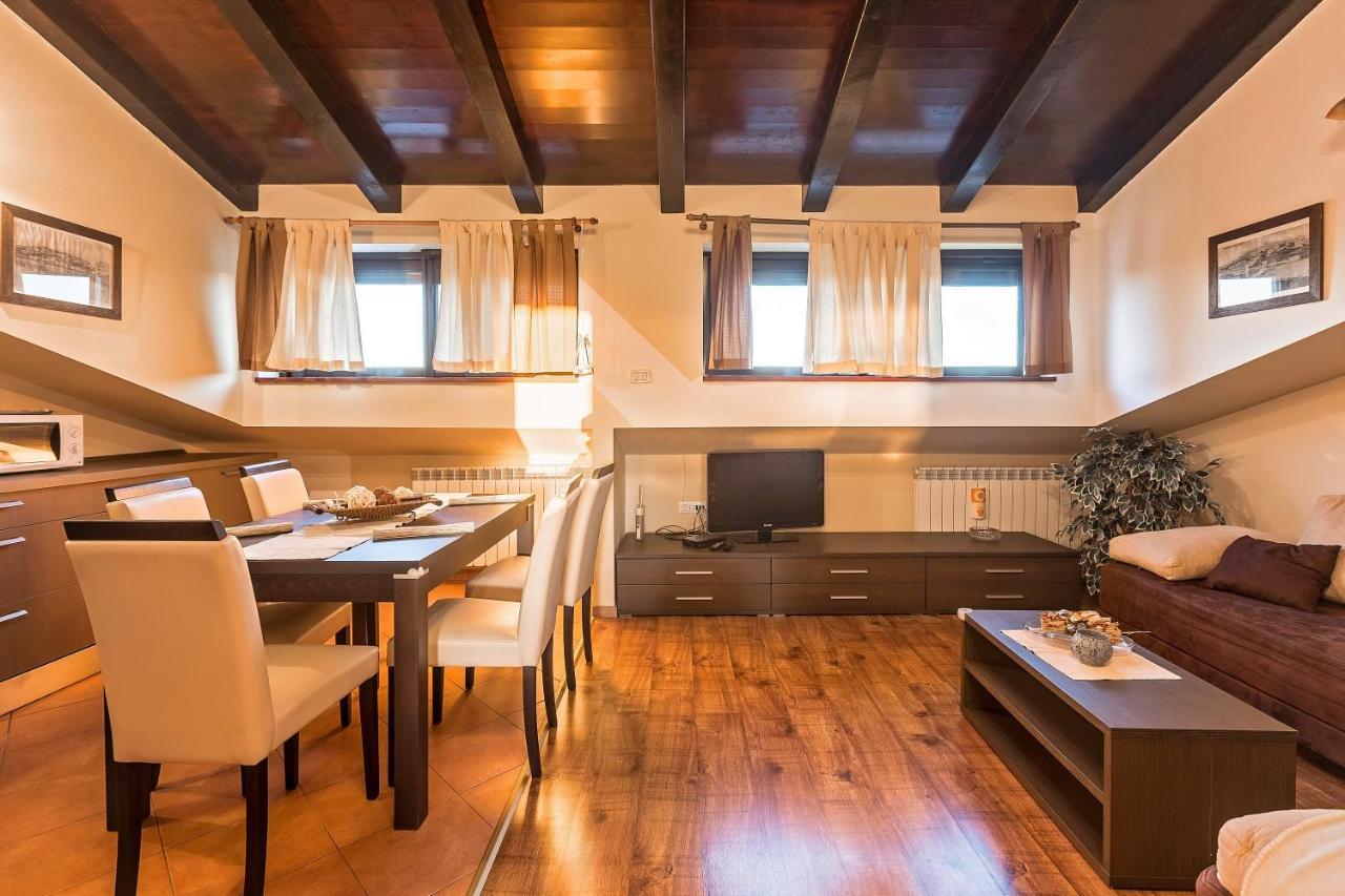 Apartmani Gilda Vrsar Exterior photo