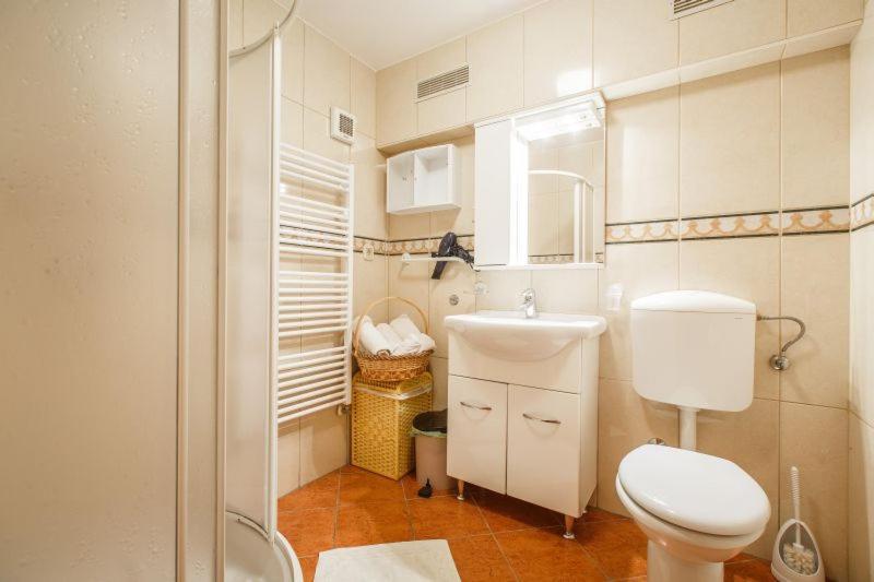 Apartmani Gilda Vrsar Exterior photo